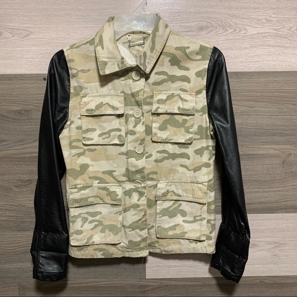 Youth Camouflage Utility Jacket - Picture 1 of 5